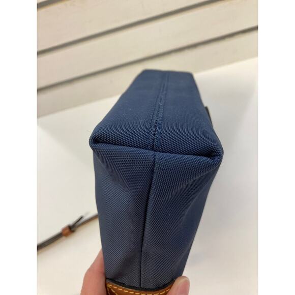 DOONEY & BOURKE SMALL NAVY CANVAS CROSSBODY BAG (ASIS) - Picture 7 of 15